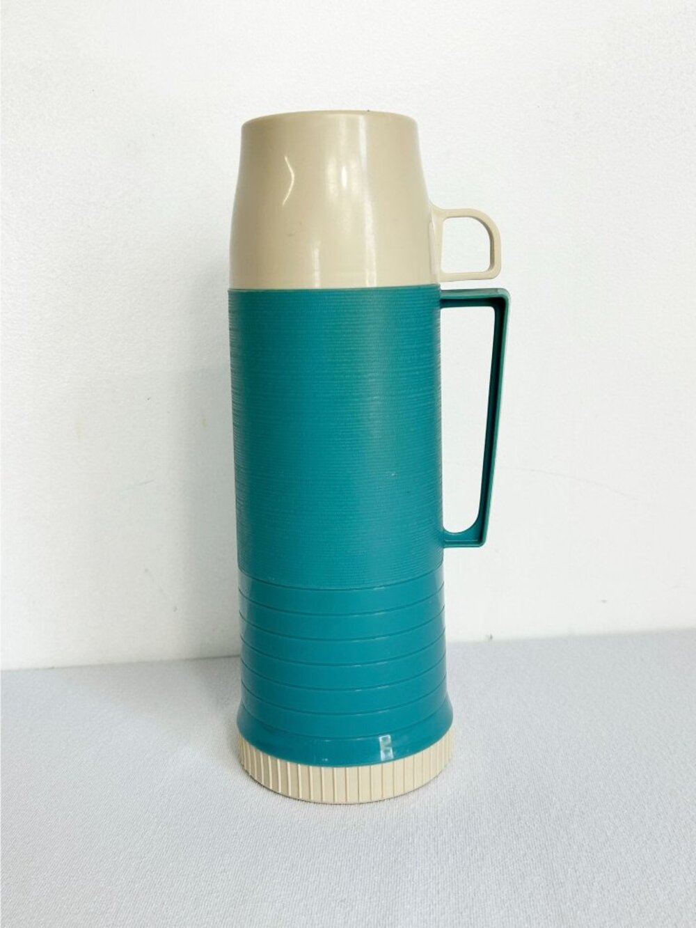 Vintage King-Seeley Thermos Aqua Teal & Cream Pint Bottle 22F